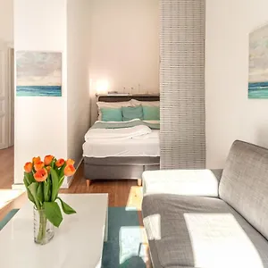 Luxurious And Bright, 5 Min To City Center Wenen