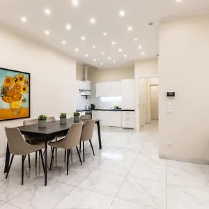 Spacious 2 Bedroom Nearby Center Vienne