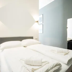 Lovely 2-bedroom Next To Praterstern Apartment