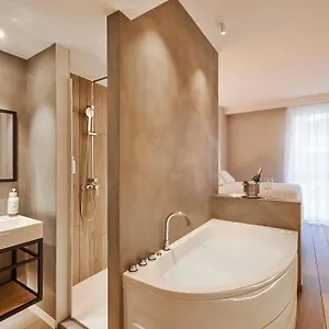 vizitați hotelul